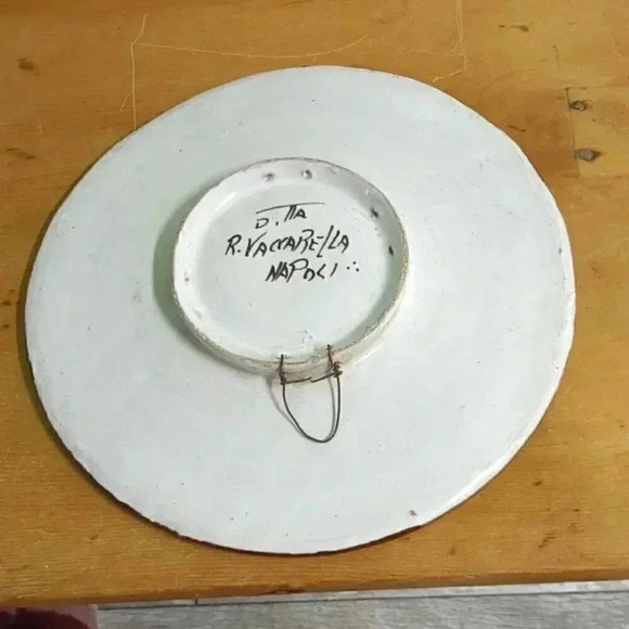 Vintage Hand-painted Wall Plate from  Italy - Picture 5 of 5